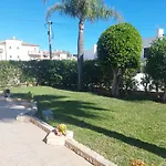 Lucia, Olhos D'agua, Villa Albufeira