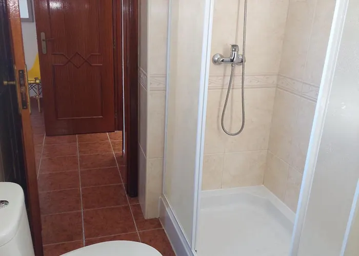 Lucia, Olhos D'agua, Villa *