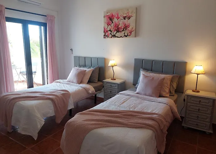 Lucia, Olhos D'agua, * Albufeira