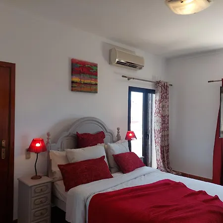 Lucia, Olhos D'agua, ヴィラ *